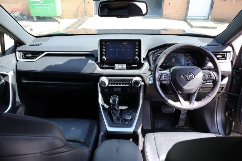 TOYOTA RAV4